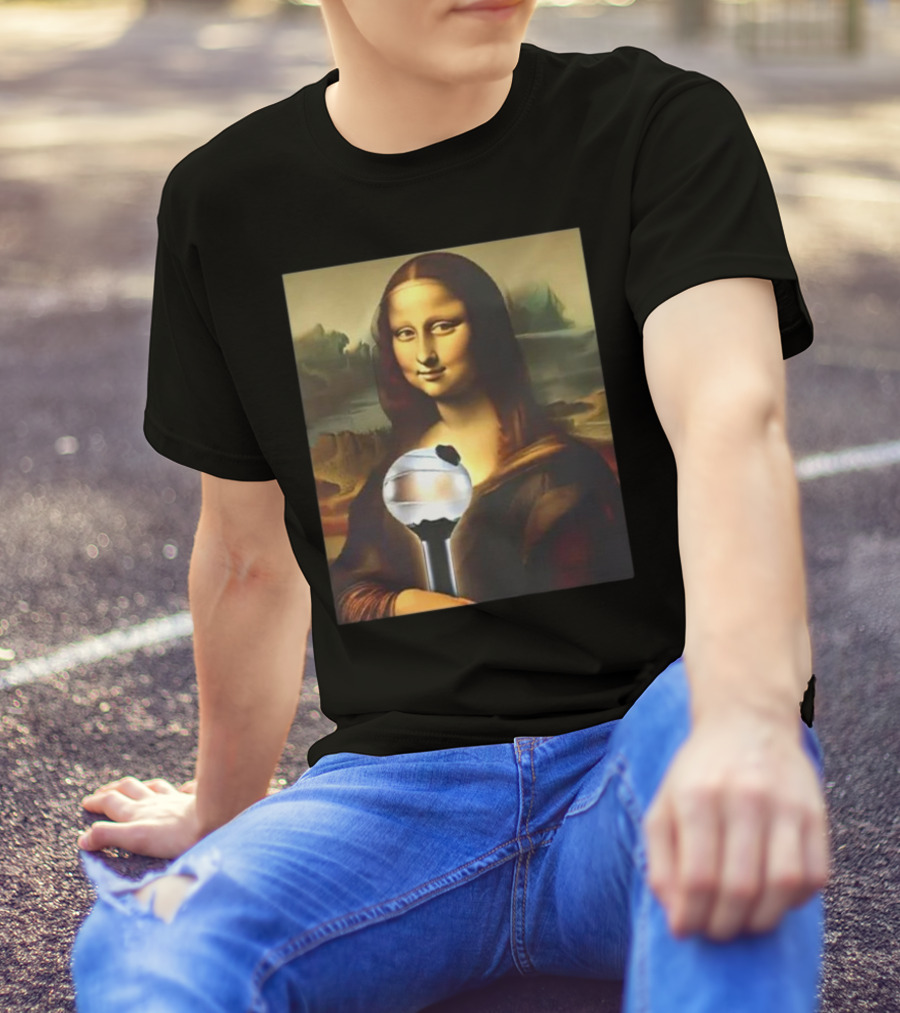 BTS J-hope Mona Lisa Holding ARMY Bomb T-Shirt