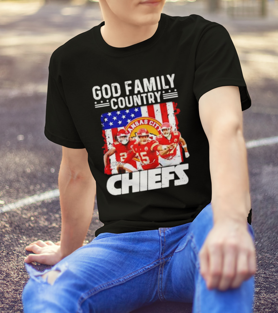 God Family Country Kansas City Chiefs Signatures T-Shirt