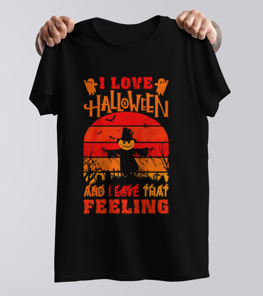 I Love Halloween I Love That Feeling Scarecrow Sunset Ghosts T-Shirt