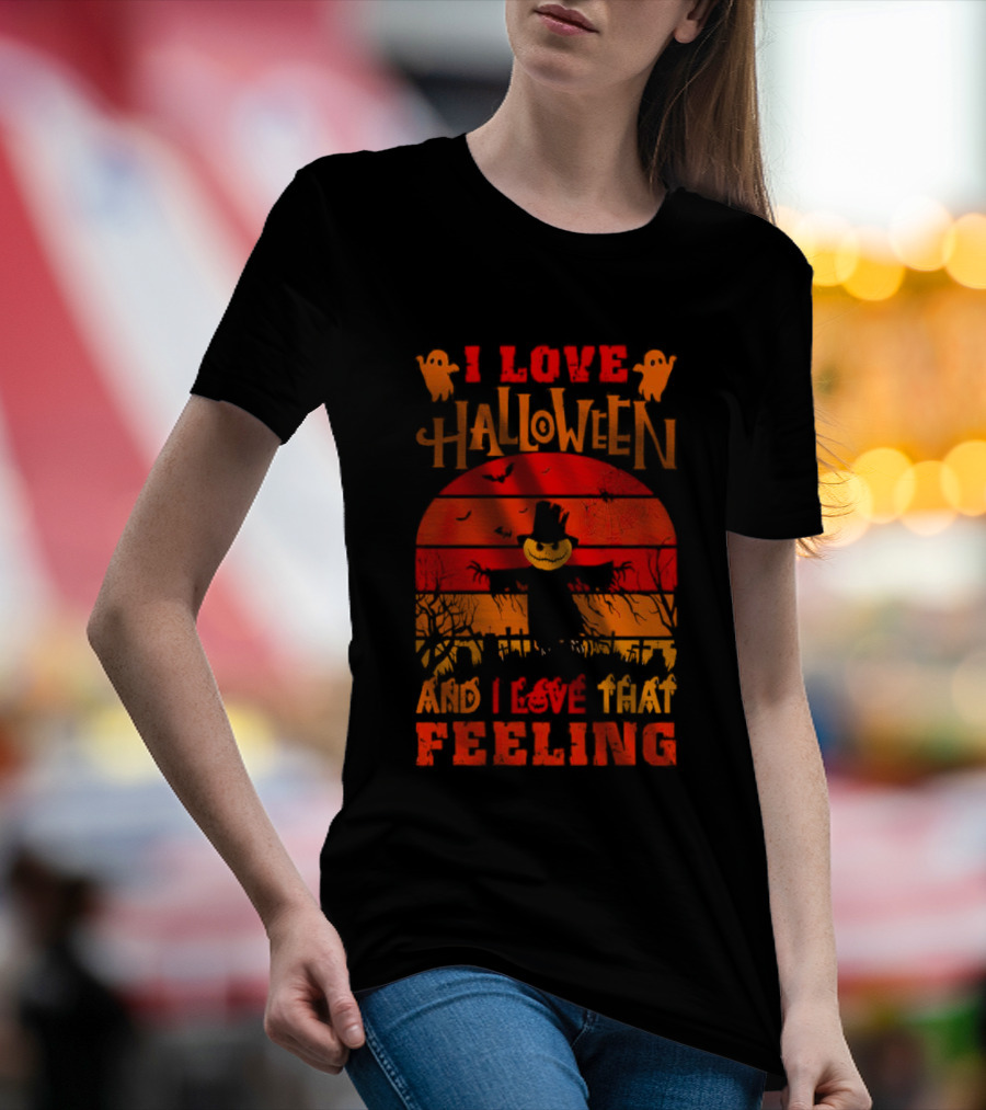 I Love Halloween I Love That Feeling Scarecrow Sunset Ghosts T-Shirt