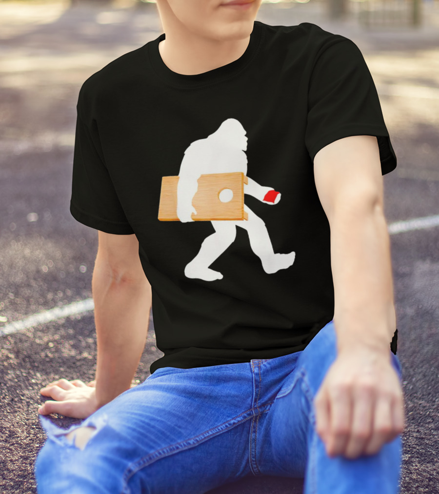Bigfoot Cornhole Players Lawn Game Silhouette With Red Cup T-Shirt