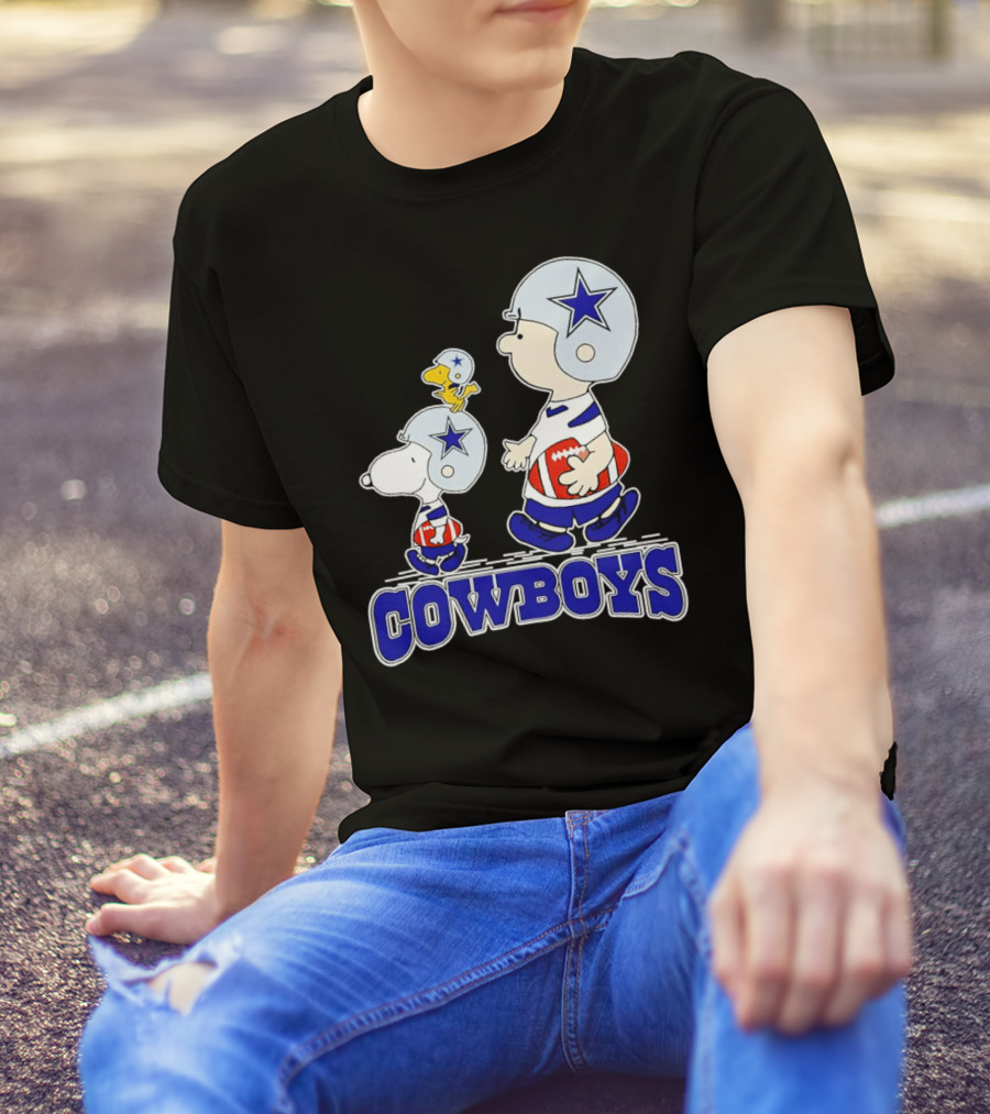 Cowboys Snoopy Charlie Brown Woodstock Football Helmets T-Shirt