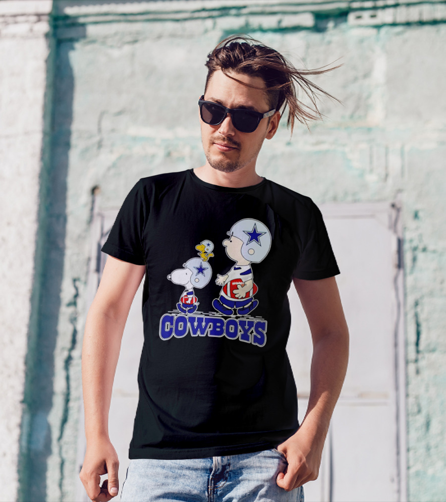 Dallas Cowboys Snoopy Charlie Brown Woodstock Football Helmets T-Shirt