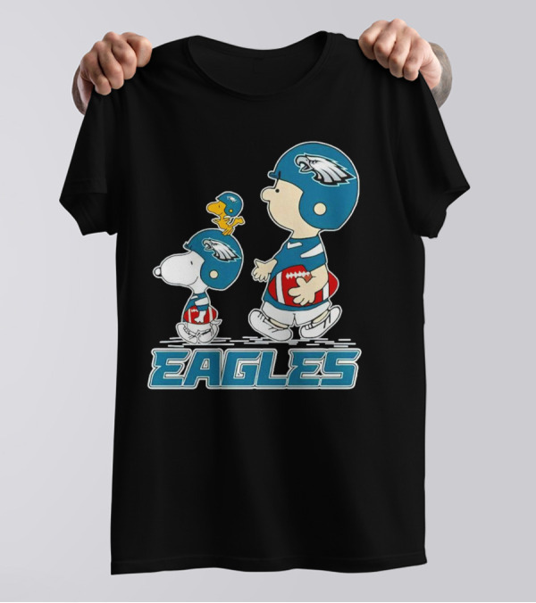 Peanuts Charlie Brown Snoopy Eagles Football Helmet T-Shirt
