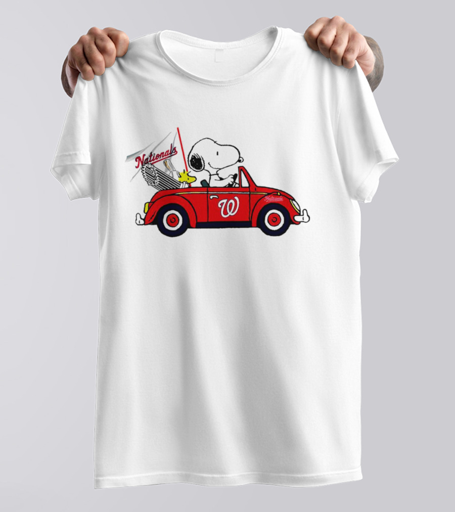 Snoopy And Woodstock In Red Car With Washington Nationals Flag T-Shirt