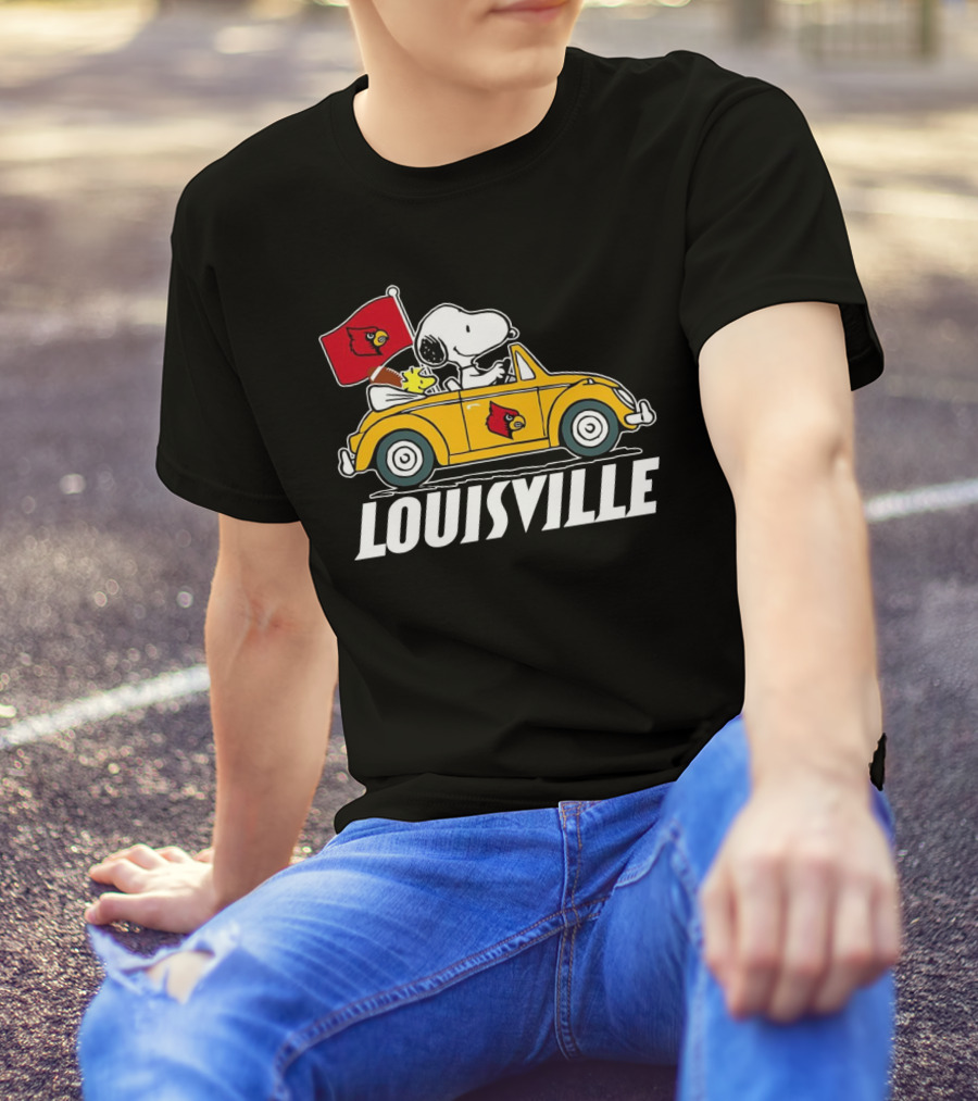 Snoopy And Woodstock Driving Louisville Cardinals Car T-Shirt