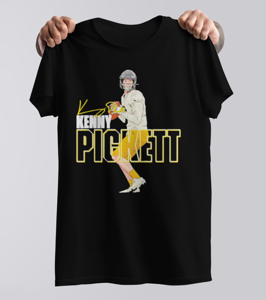 Kenny Pickett Pittsburgh Football Quarterback Pose T-Shirt