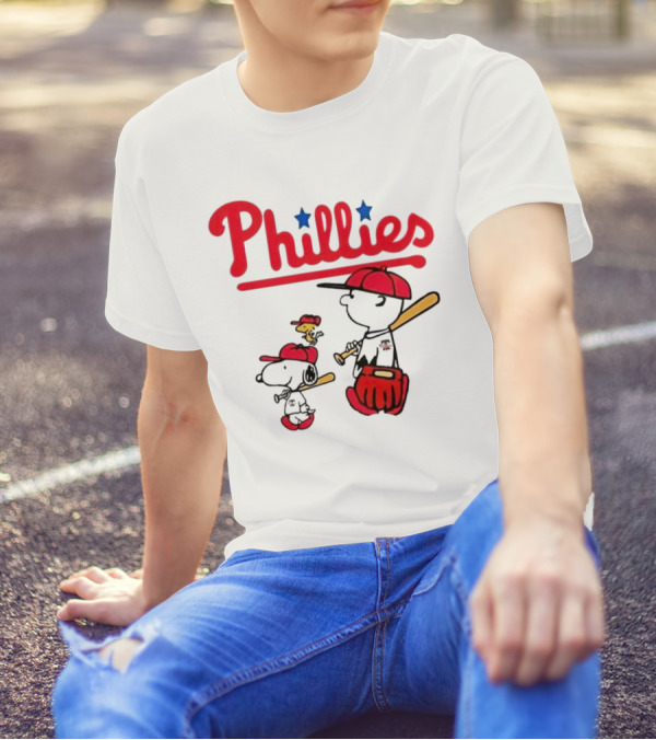 Phillies Snoopy Woodstock Charlie Brown Peanuts Baseball T-Shirt