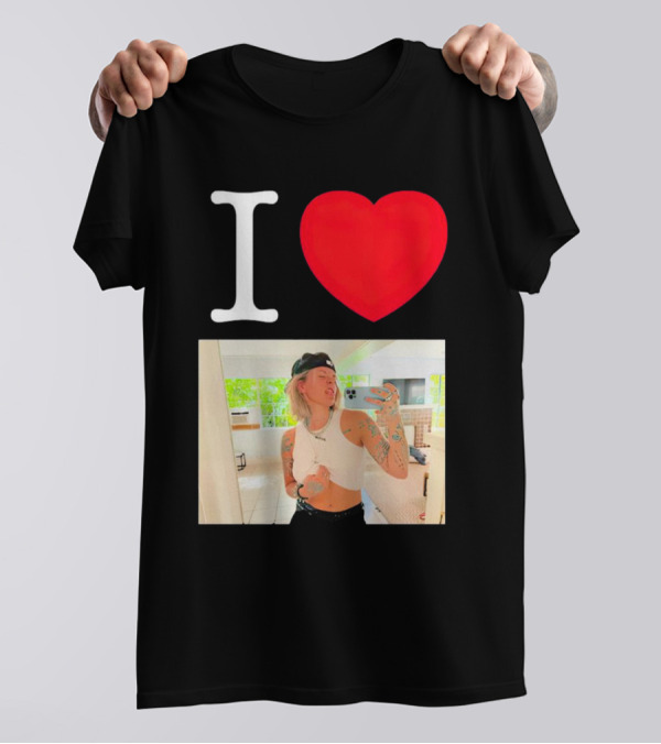 I Love Lauren Sanderson Tattooed White Crop Top Mirror Selfie Image T-Shirt