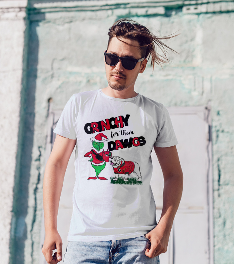Grinchy For Them Dawgs Georgia Bulldogs Football Christmas Grinch Holding Drink And Bulldog Wearing Red T-Shirt