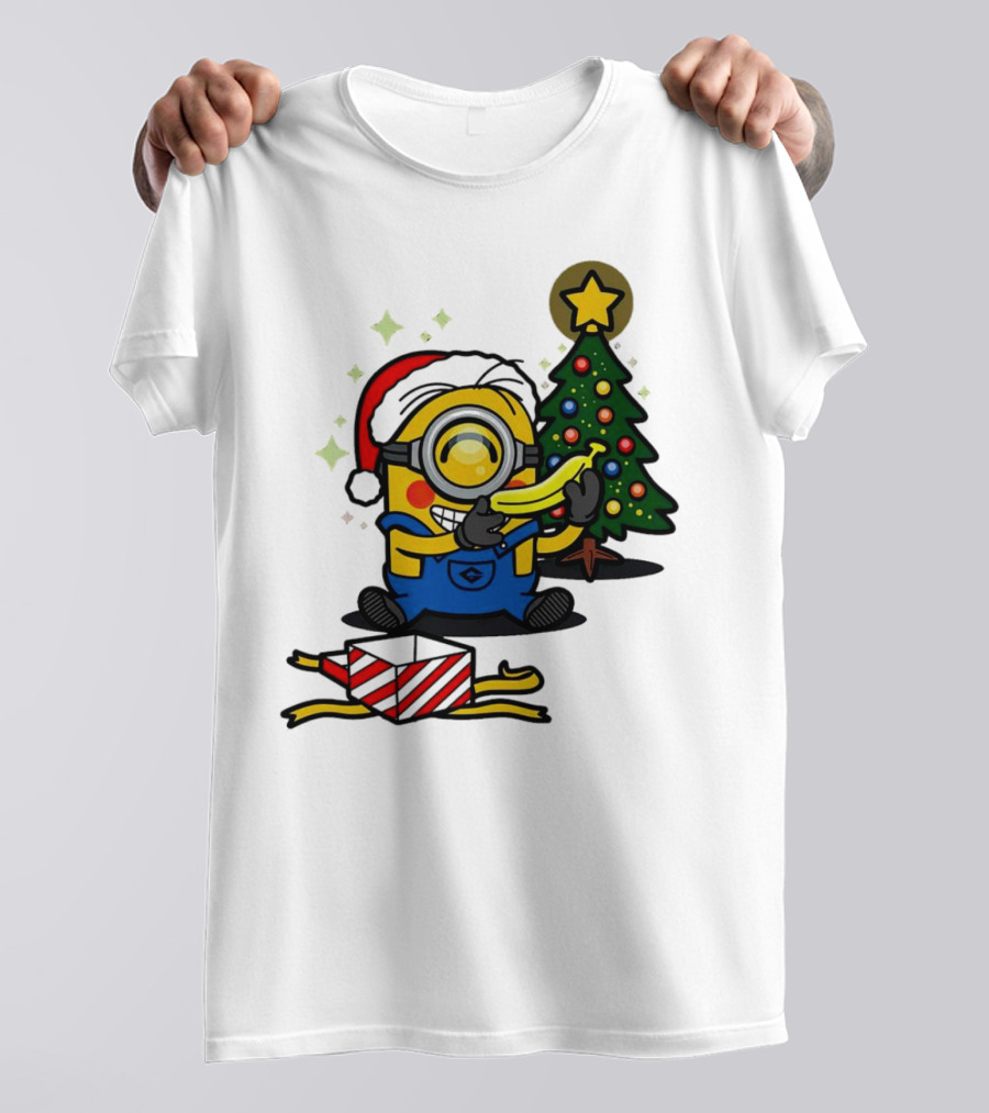 Minion Santa Hat With Banana Christmas Tree And Gift Box T-Shirt