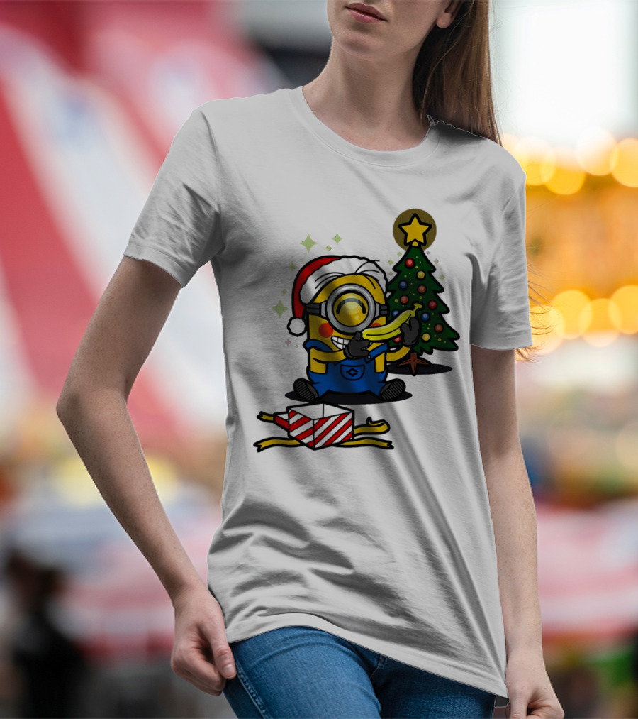 Minion Santa Hat With Banana Christmas Tree And Gift Box T-Shirt