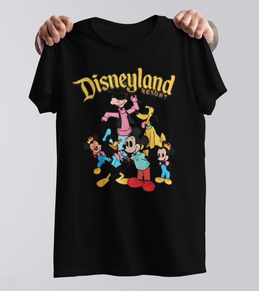Disneyland Resort Mickey Mouse Goofy Donald Duck Pluto Characters T-Shirt
