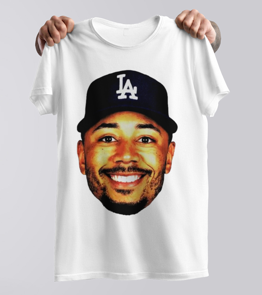 Mookie Betts Los Angeles Dodgers LA Cap Big Face T-Shirt