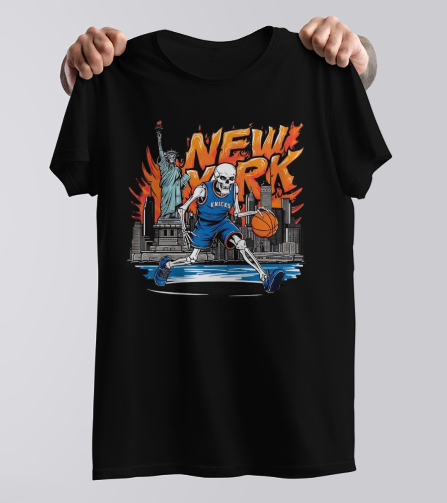 New York Knicks Skeleton Statue Basketball T-Shirt