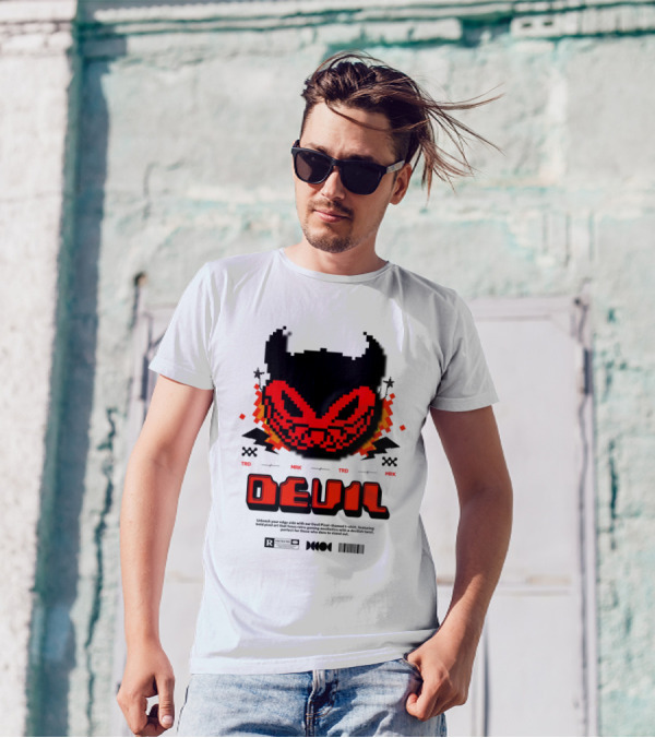 DEVIL PIXELS TRD MRK RETRO PIXEL ART FACE T-Shirt