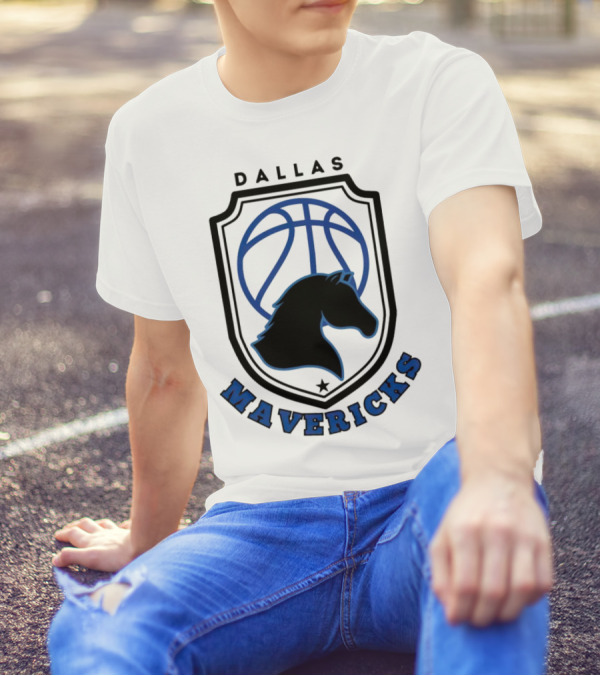 Dallas Mavericks Vintage NBA Basketball Logo Horse Emblem T-Shirt