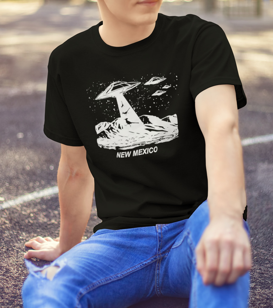 New Mexico UFOs And Aliens In Starry Sky Scene T-Shirt