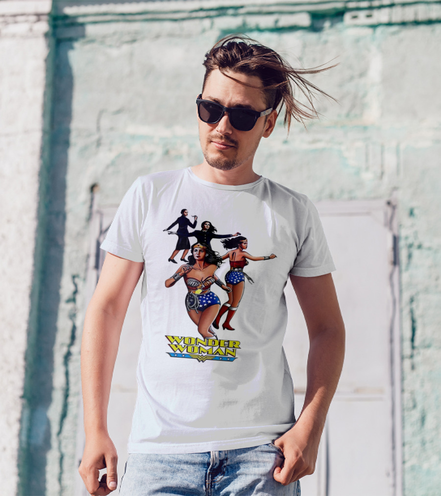 Wonder Woman Classic Logo Comic Character Poses T-Shirt