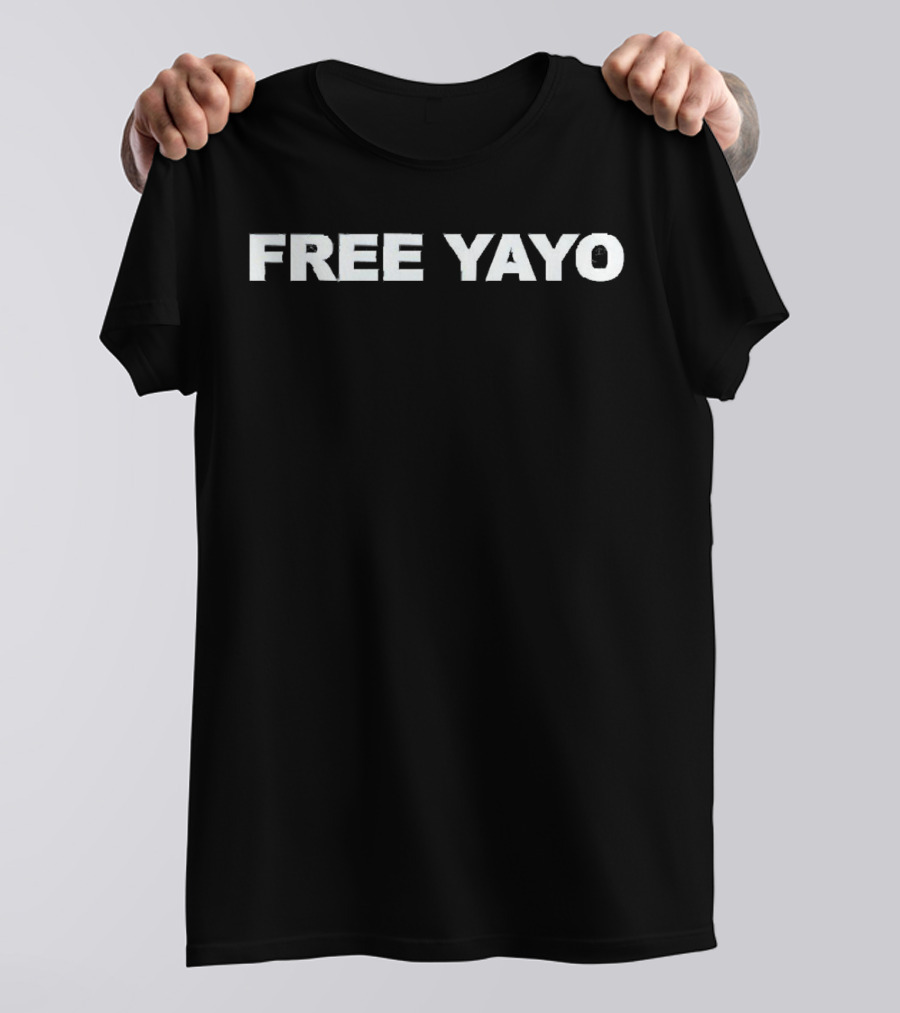 Drake Wears Eminem’s Free Yayo T-Shirt