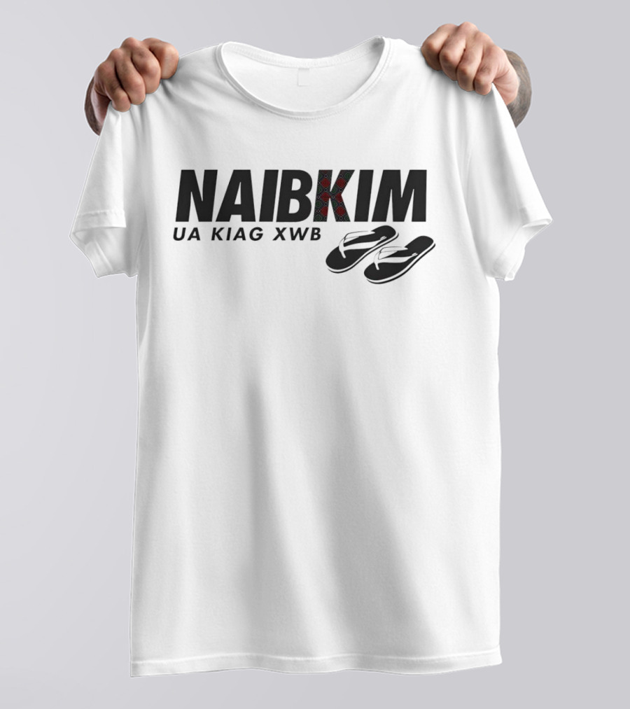 Naibkim Ua Kiag Xwb Floral K Sandals T-Shirt
