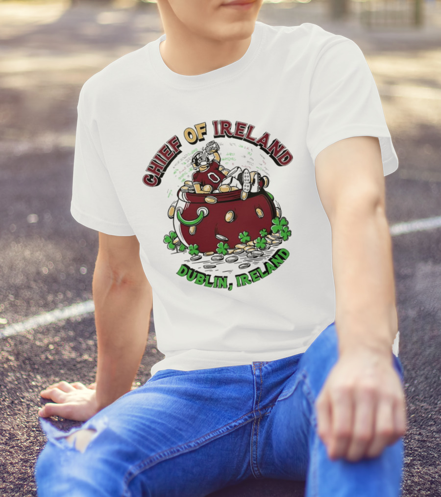 Chief Of Ireland Dublin Ireland Pot Of Gold And Shamrock-Themed T-Shirt