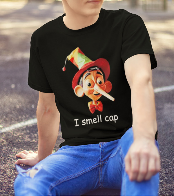 I Smell Cap Puppet Pinocchio With Colorful Hat And Bow Tie T-Shirt