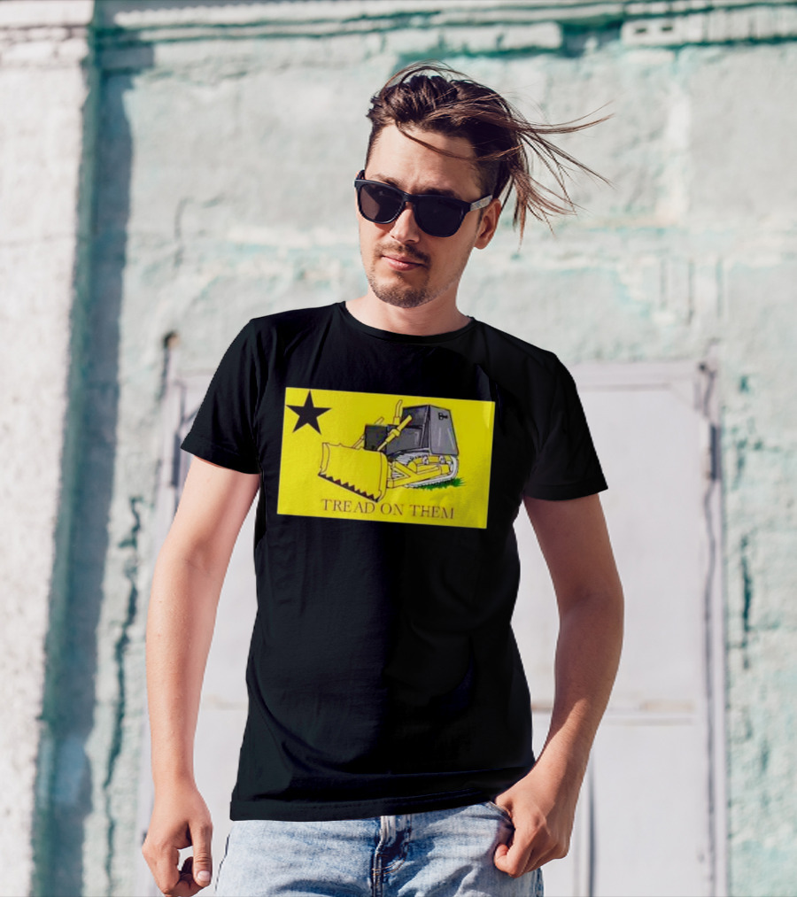 Tread On Them Killdozer Bulldozer Star Yellow Flag T-Shirt