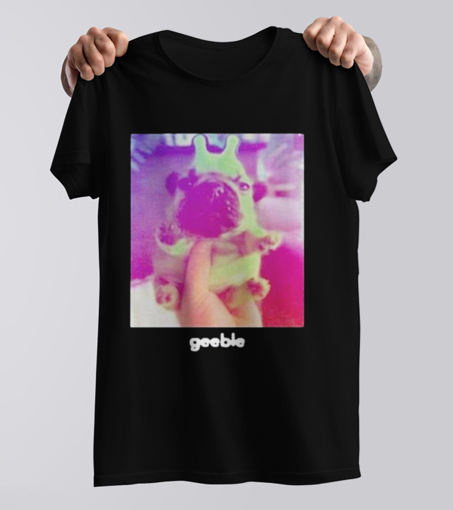 Geeble Pibble Puppy Wearing Green Costume T-Shirt