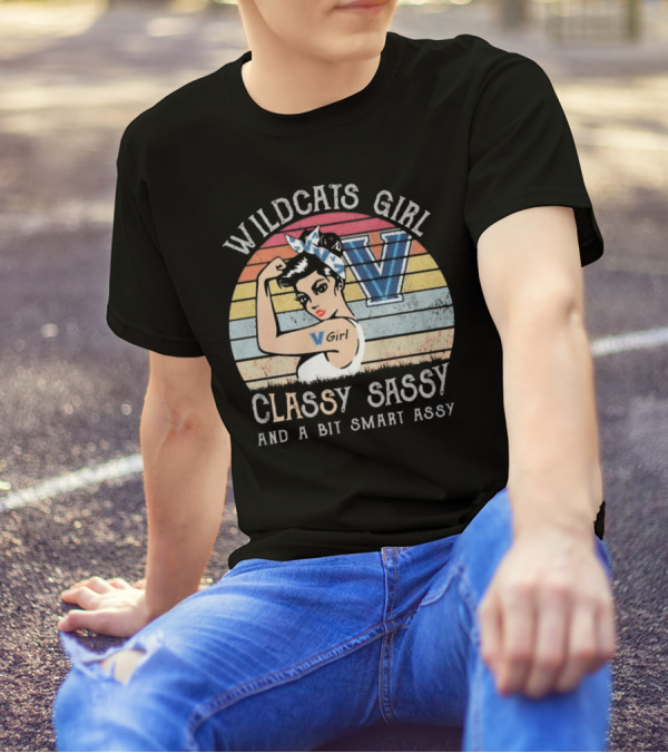 Wildcats Girl Classy Sassy And A Bit Smart Assy V Girl Vintage Style T-Shirt