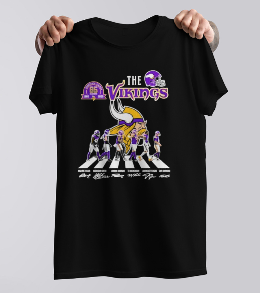 The Minnesota Vikings 65 Season 1960-2025 Josh Harrison Jordan TJ Justin Sam Signatures Vikings Helmet T-Shirt