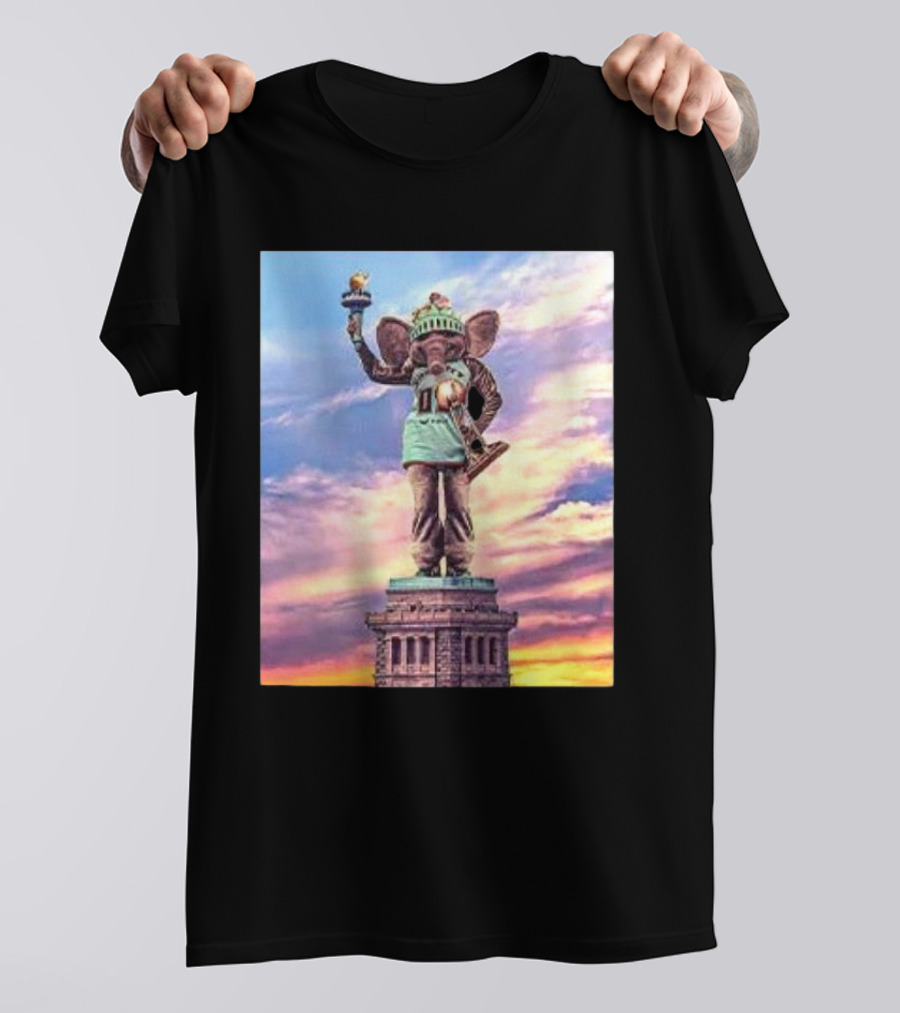 New York Liberty 2024 WNBA Champs Ellie The Elephant Statue Of Liberty T-Shirt