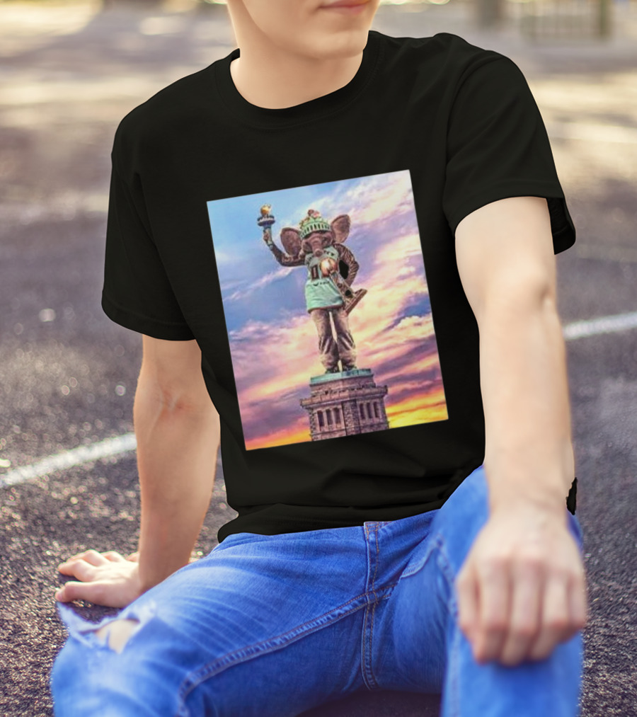 New York Liberty 2024 WNBA Champs Ellie The Elephant Statue Of Liberty T-Shirt
