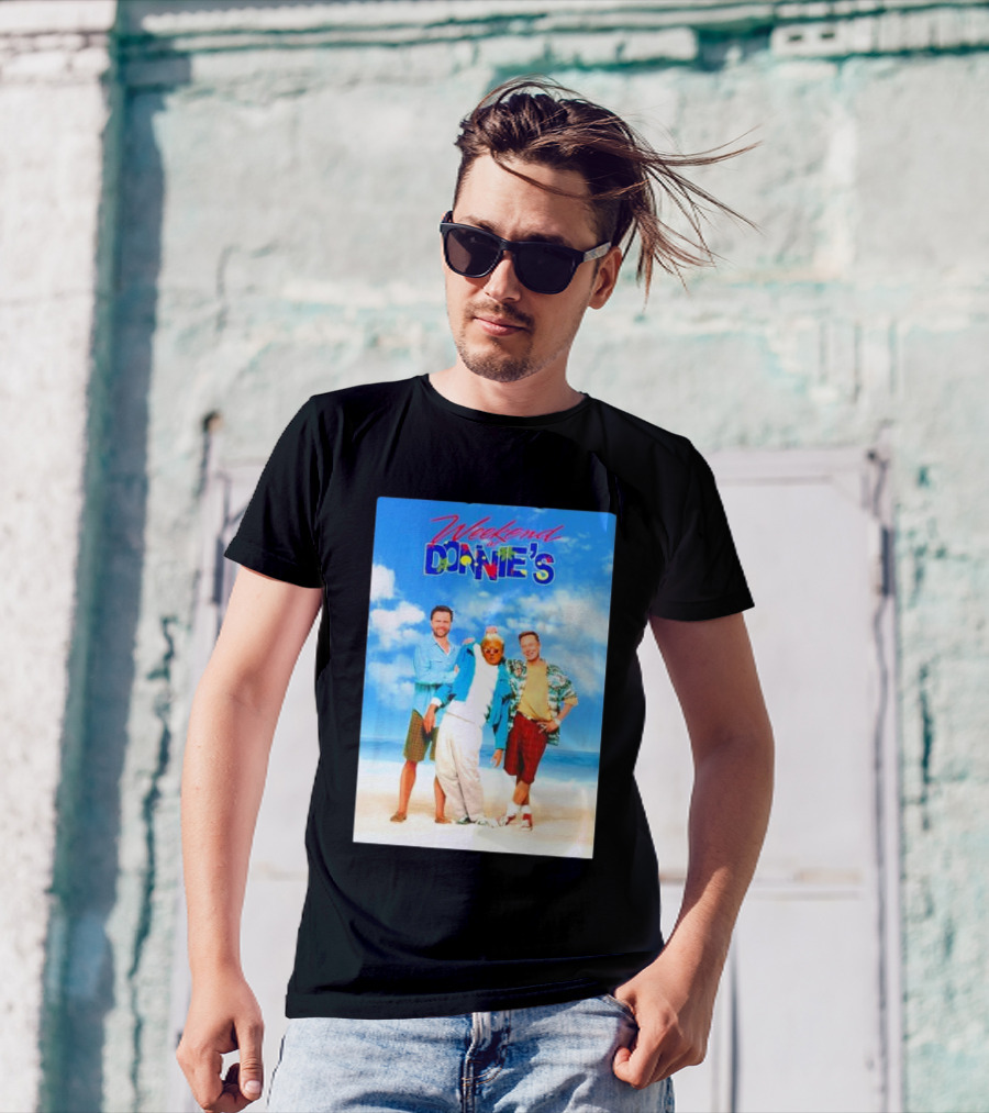 Weekend At Donnie’s Vance Trump And Musk Beach Scene T-Shirt