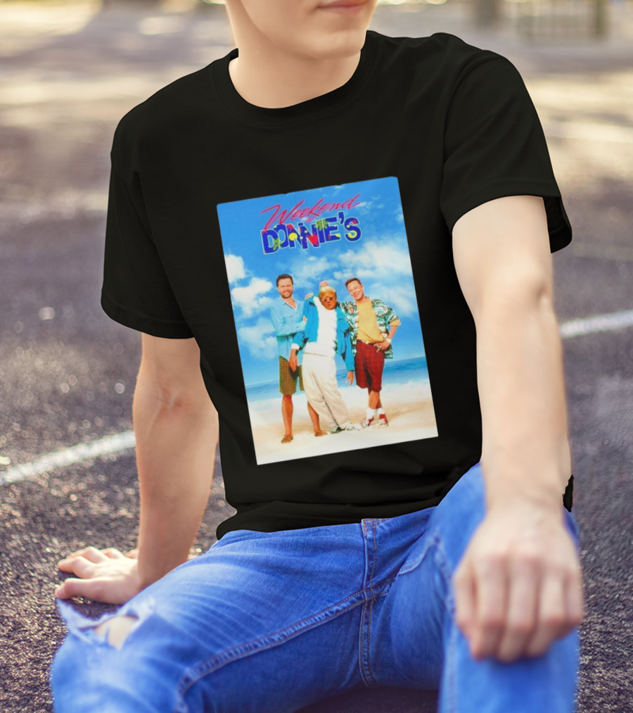 Weekend At Donnie’s Vance Trump And Musk Beach Scene T-Shirt