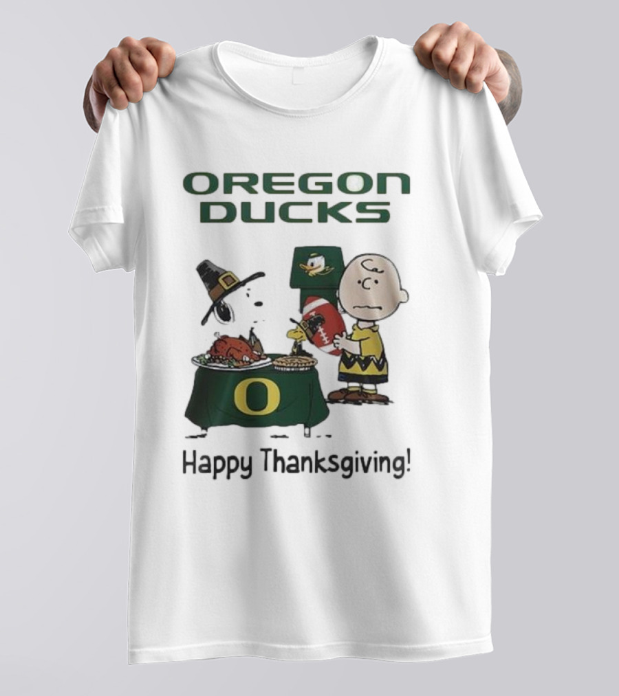 Oregon Ducks Peanuts Happy Thanksgiving Football T-Shirt