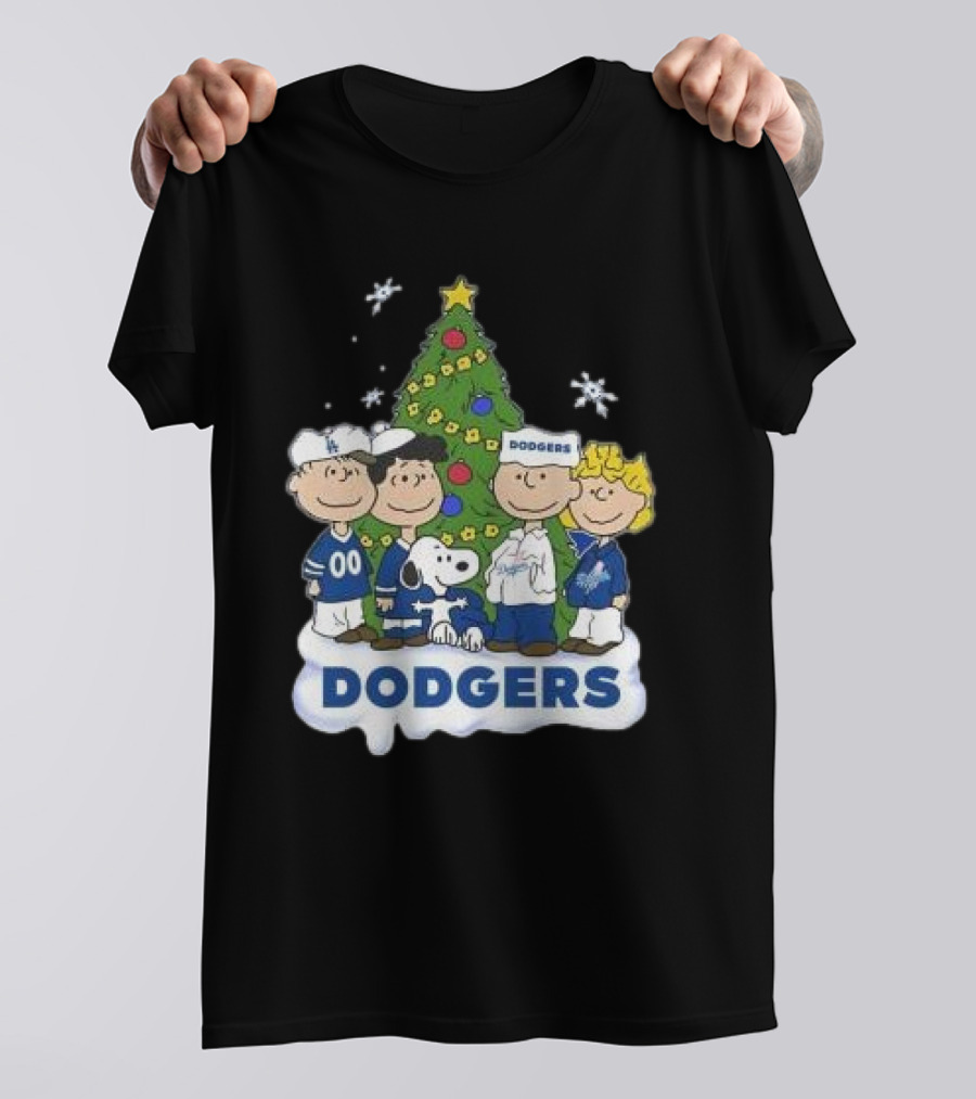Snoopy And Friends Dodgers Christmas Tree Celebration T-Shirt