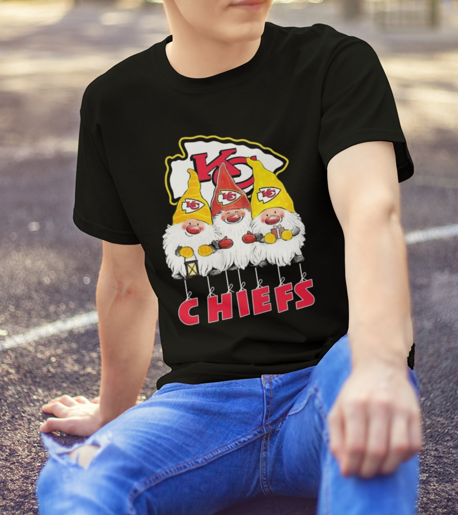 Kansas City Chiefs Gnomes Christmas Chiefs T-Shirt