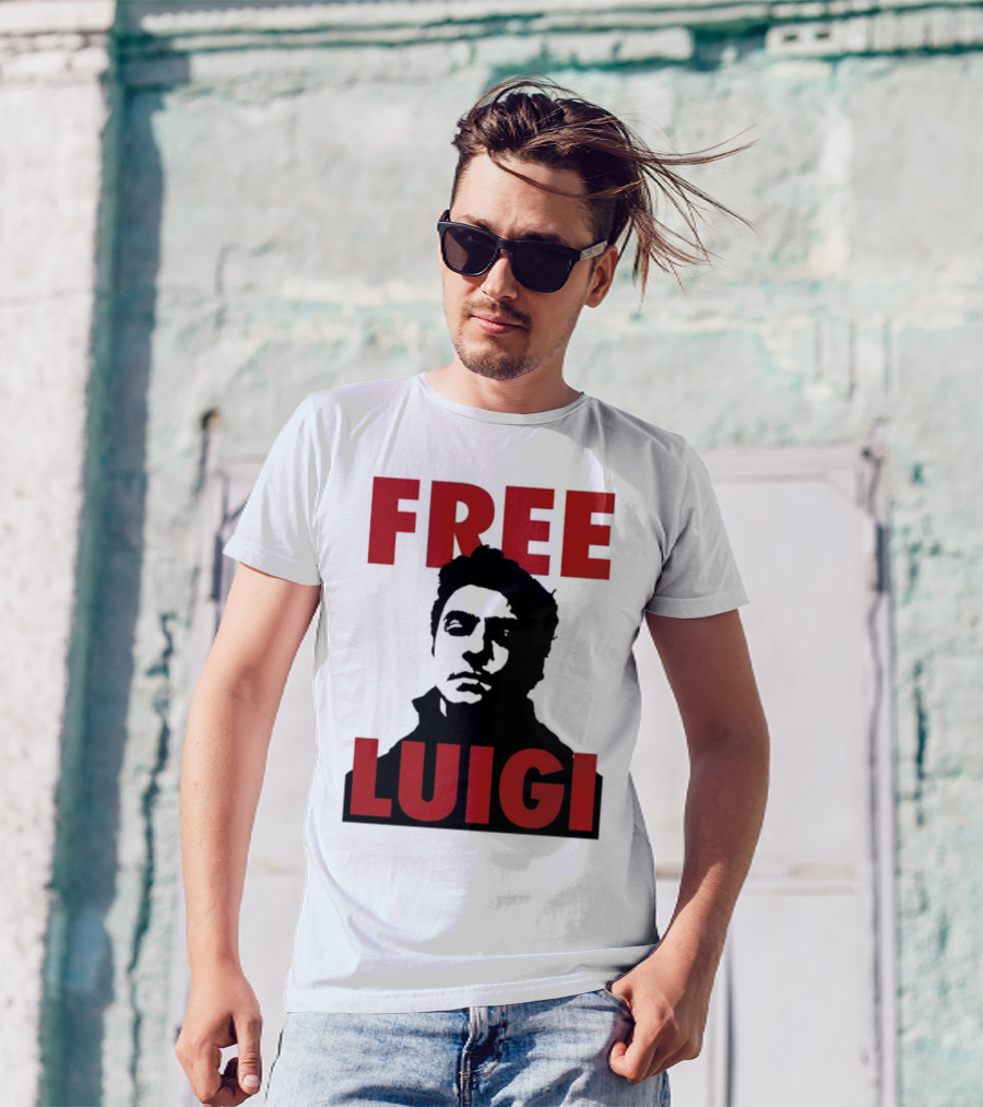 Free Luigi Mangione Bold Statement Iconic T-Shirt