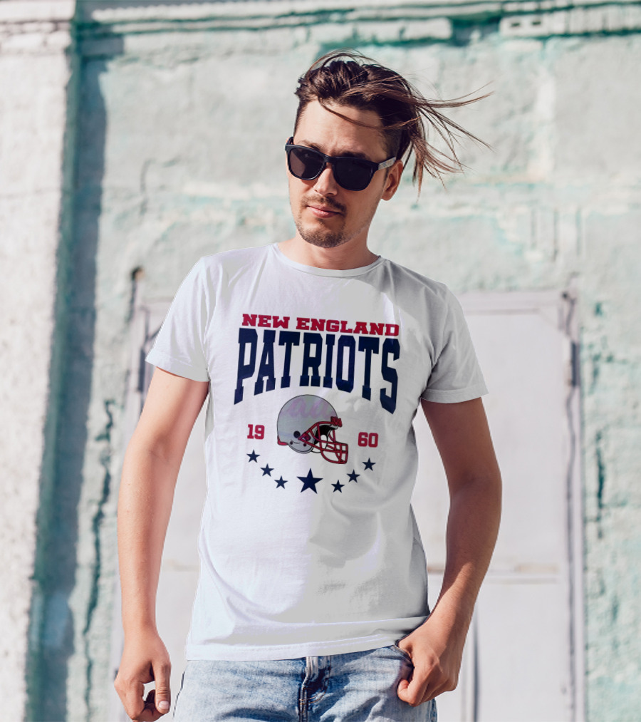 New England Patriots 1960 Vintage Football Helmet Retro Stars T-Shirt