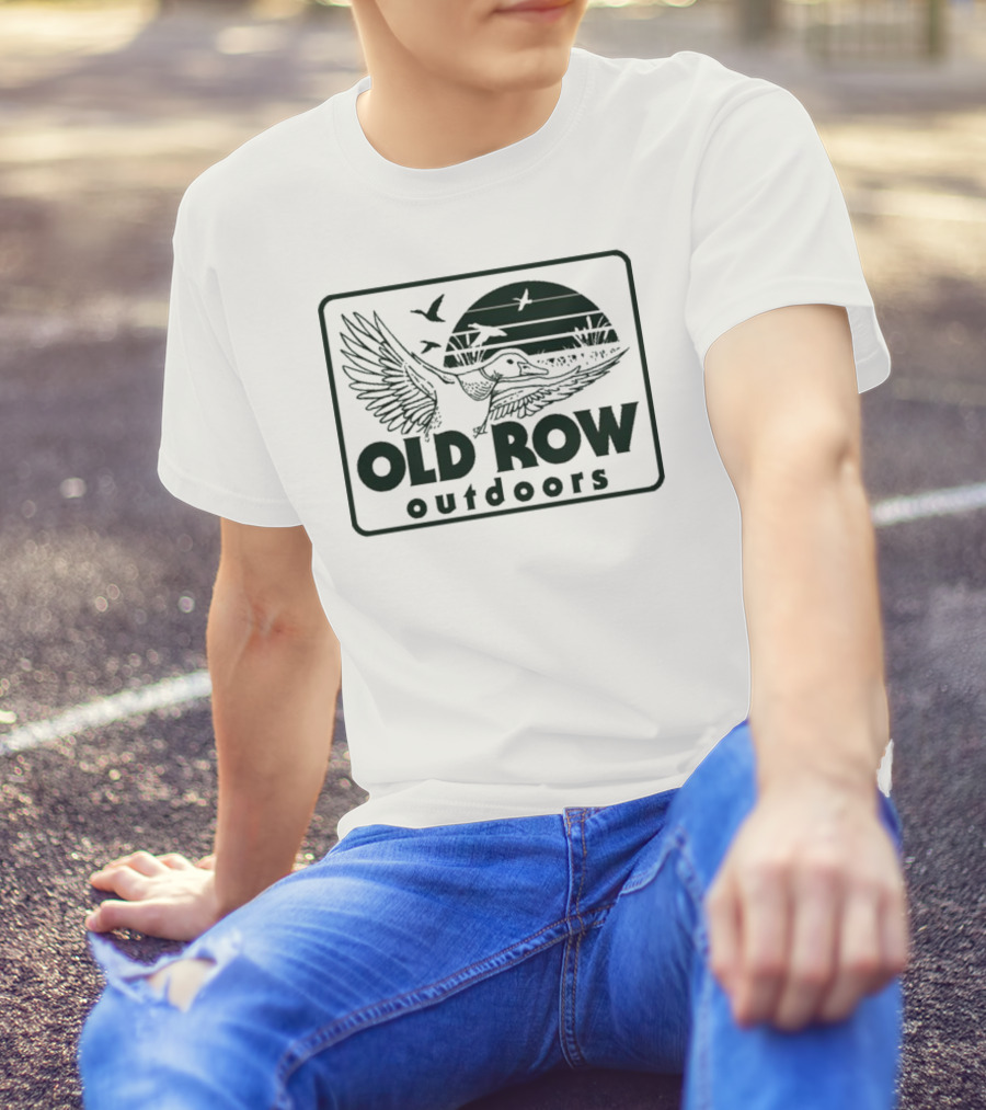 Old Row Outdoors Flying Duck Badge With Birds And Sunset T-Shirt