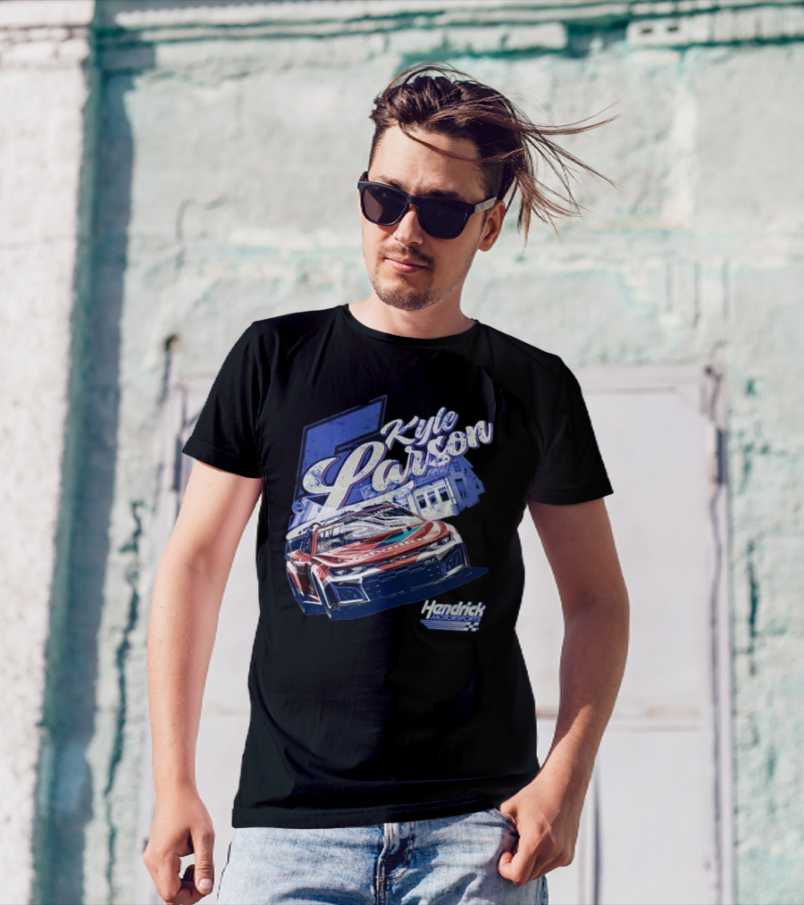 Kyle Larson Hendrick Motorsports Valvoline Racing Car T-Shirt