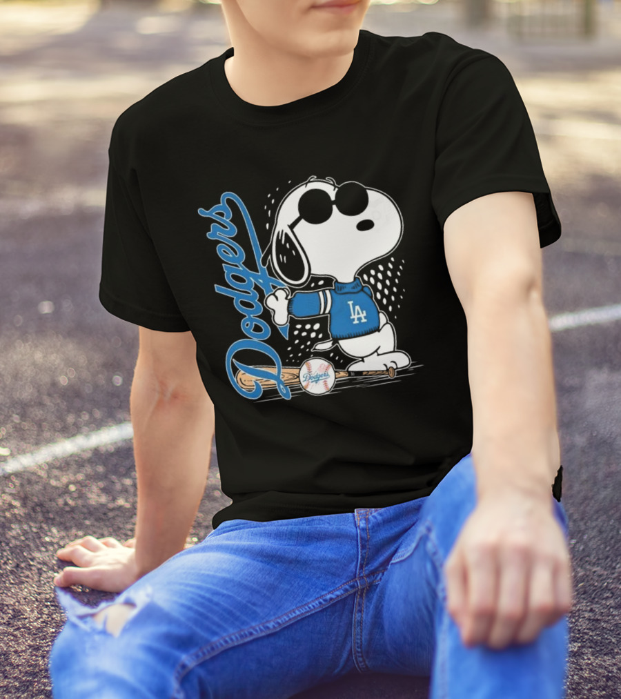 Los Angeles Dodgers Snoopy MLB 2025 Peanuts Baseball Collaboration T-Shirt