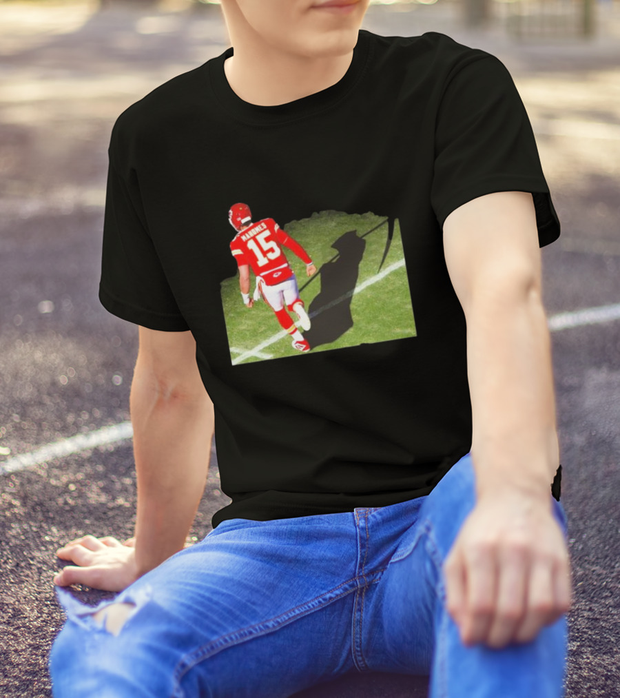 Patrick Mahomes 15 With Grim Reaper Shadow Football Field T-Shirt