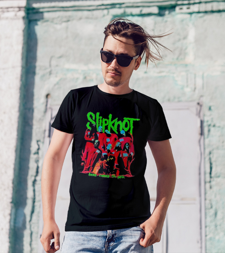 Slipknot Here Comes The Pain Text With Red Figures And Green Logo T-Shirt