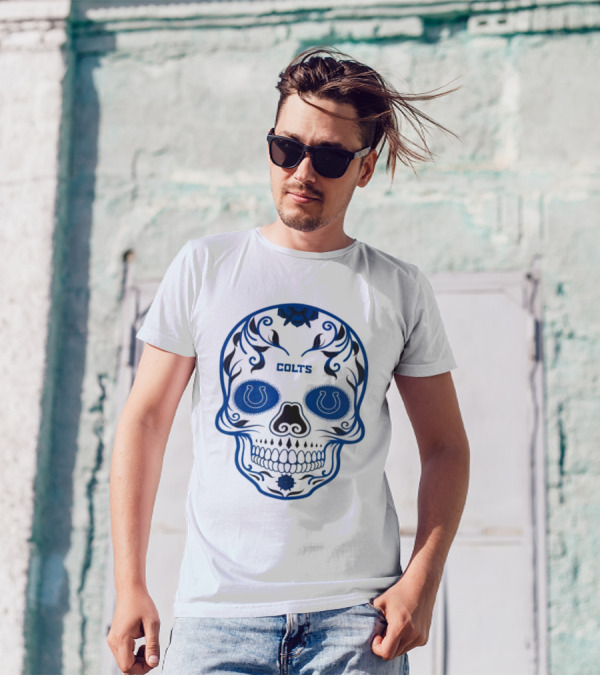 Colts Blue Decorative Skull With Horseshoe Motif T-Shirt