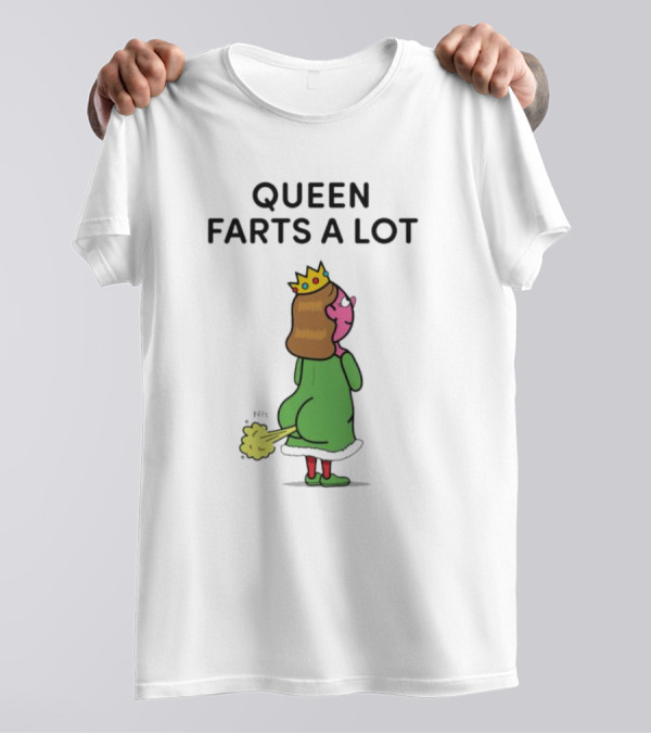 Queen Farts A Lot Christmas Queen In Green Dress With Crown T-Shirt