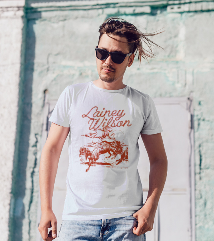 Lainey Wilson Rodeo Western Horseback Riding Scene T-Shirt