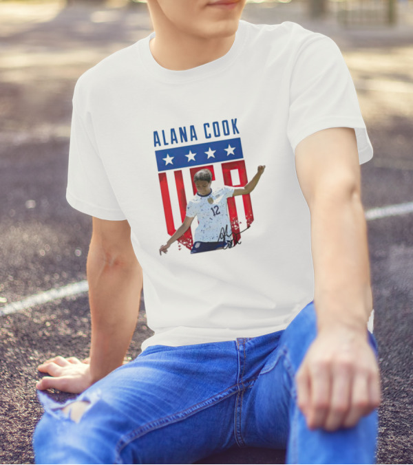 Alana Cook US Soccer Star #12 USA Shield And Signature T-Shirt