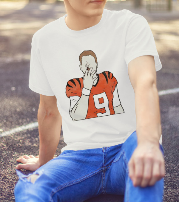 Joe Burrow Smokes Cigar Cincinnati Bengals Number 9 Jersey T-Shirt